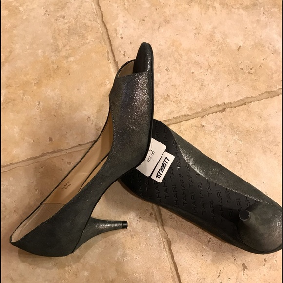 NWT SPARKLING PEWTER TAHARI PEEP TOE HEELS - Picture 4 of 5